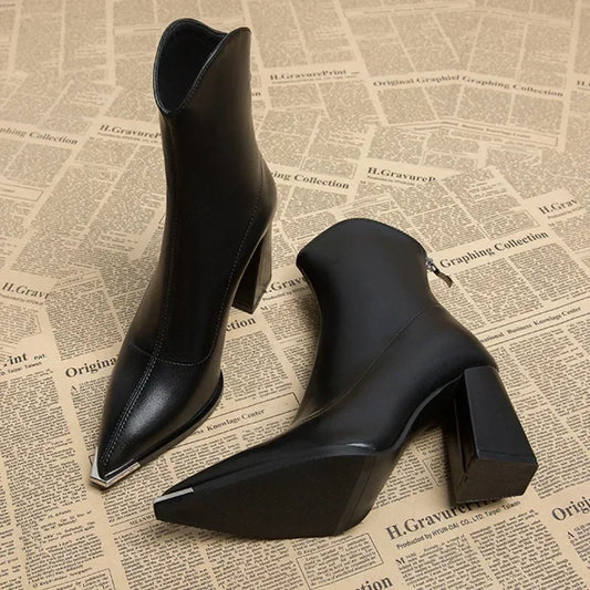 Echo™ Chrome Tip Chelsea Boot